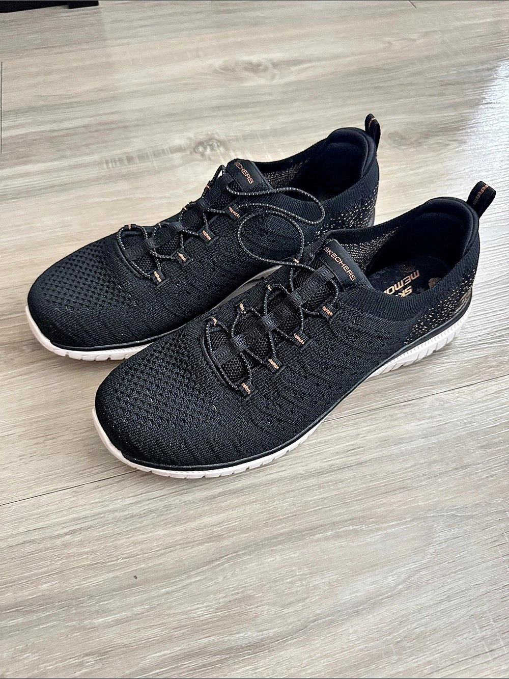 Skechers Memory Foam Black Sneakers, 10
